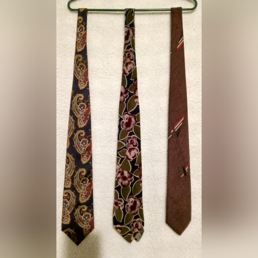 Kuppenheimer Men's Clothiers set of 3 Ties
